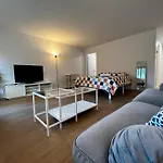 Sunny Stay-Downtown Montreal